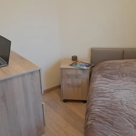 4-zimmer Luxusapartment Direkt Am Strand, Mit Seitenmeerblick, Apartmenthaus 