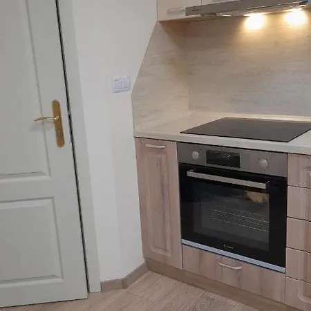 4-zimmer Luxusapartment Direkt Am Strand, Mit Seitenmeerblick, Apartmenthaus 